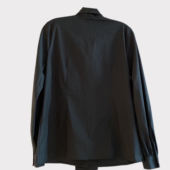 Halogen button front blouse long sleeve button cuffs. Cute ties at neck. Small
C - Picture 2 of 8